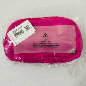 NWT Lululemon Sonic Pink Belt Bag